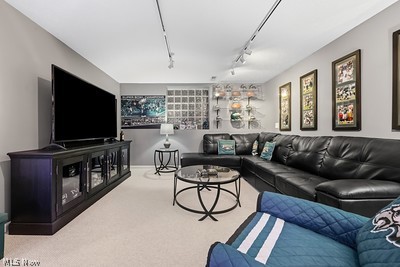 Shady Hollow Condo - Residential