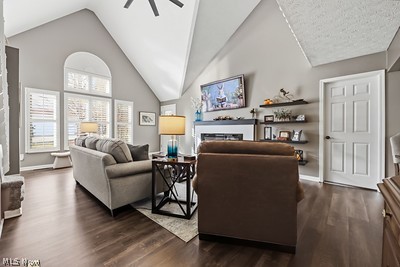 Shady Hollow Condo - Residential
