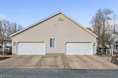 Shady Hollow Condo - Residential