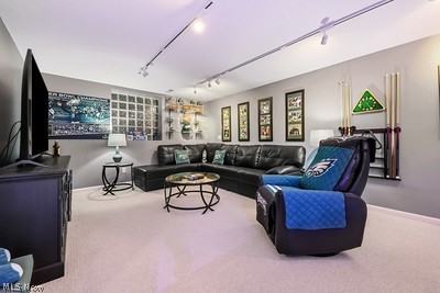 Shady Hollow Condo - Residential