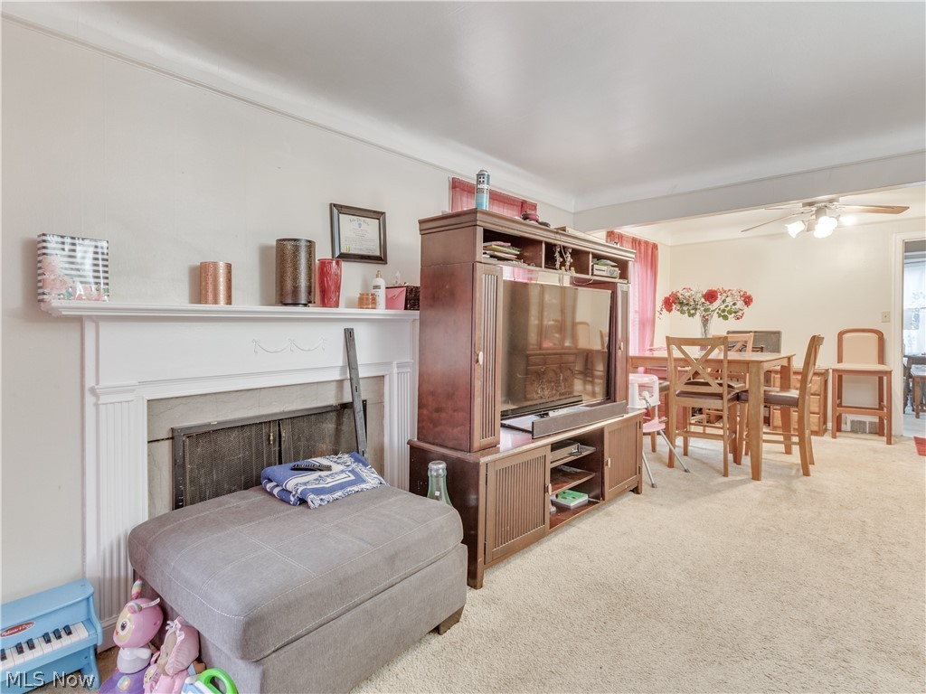 Luceys - Residential Income
