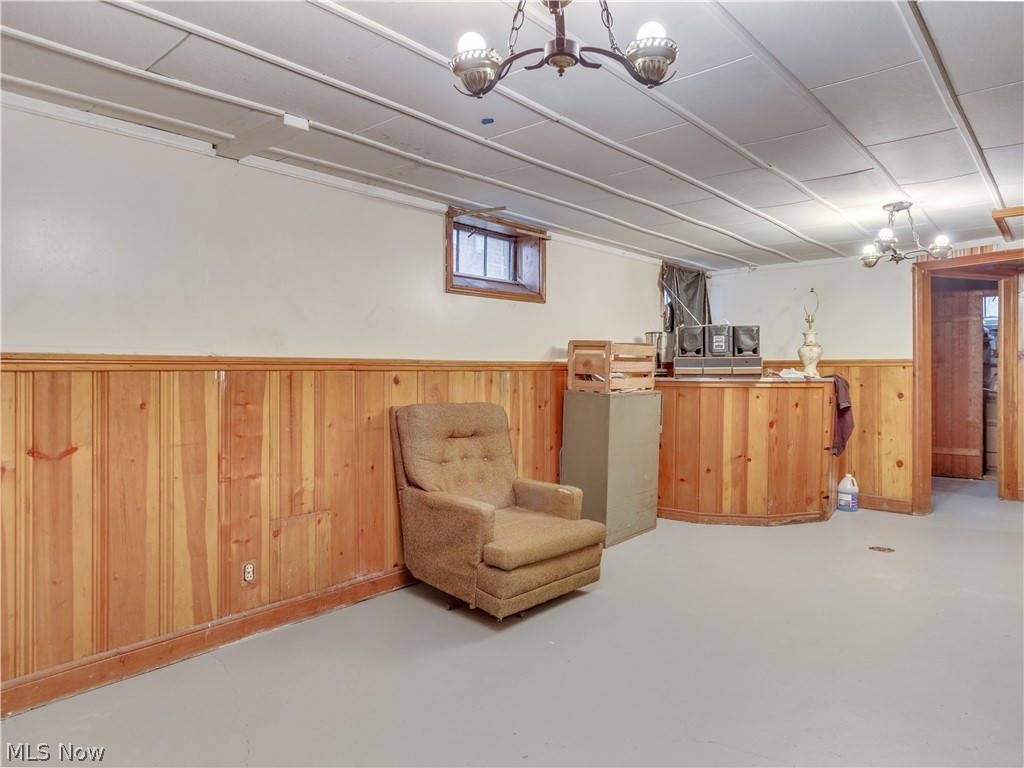 Luceys - Residential Income