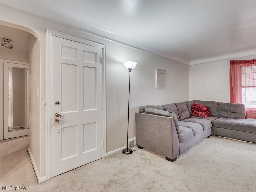 Luceys - Residential Income