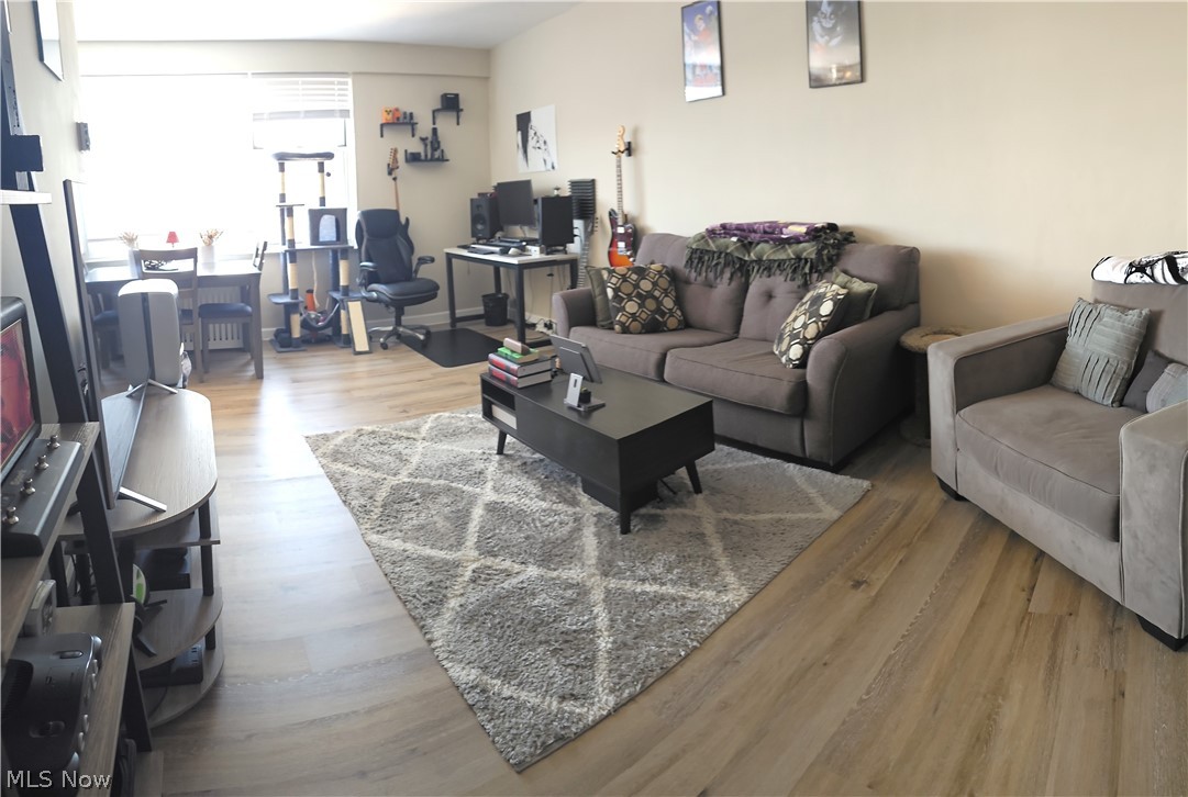 Lake House Condo - Residential