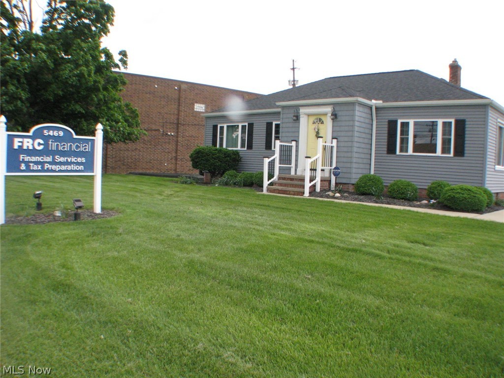 Fantastic visibility , signage and traffic on this truly turn-key building . Great access from Downtown, I 71, I 480 and I 90! This Office/retail building has been totally updated and modernized. Just move your business in and start to make money. Completely architecturally re-designed interior!   New Siding, Roof, furnace, A/C, H20 Tank, Doors, Bathroom, Carpet, Paint, Electric, Lighting. Fence, Landscaping.Clean dry basement adds 1200 more sq ft for your business.... and it goes on and on. You should not have to put money in this building for years. Your Clients and employees will enjoy being there. 3 private offices , 1 office open to the reception area, printer room, spacious customer waiting/reception area. Kitchen, A full basement currently used for storage but with endless possibilities. Large private parking lot. Call now for a showing.