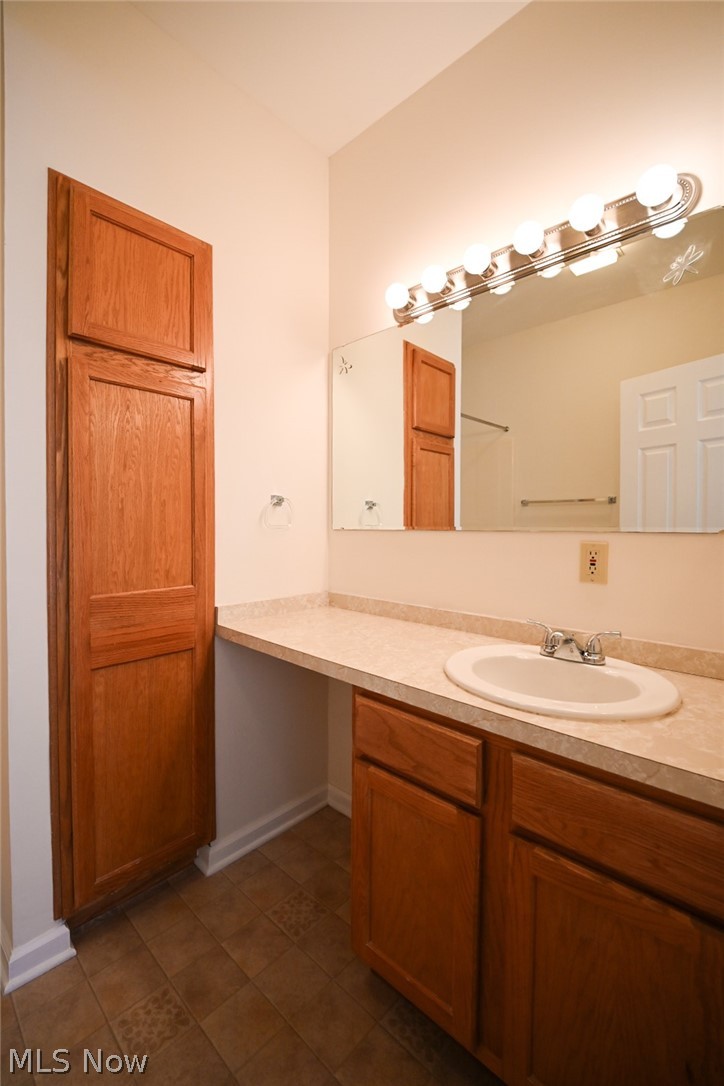 Woodland Chase Eastwood Condo - Residential