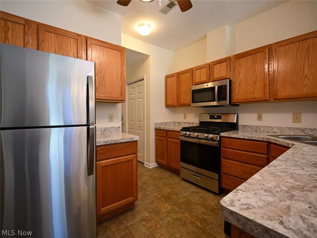 Woodland Chase Eastwood Condo - Residential
