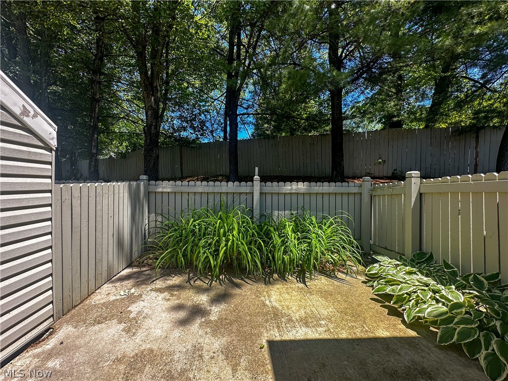 Woodland Chase Eastwood Condo - Residential
