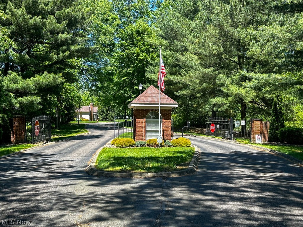 Woodland Chase Eastwood Condo - Residential