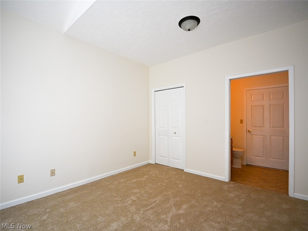 Woodland Chase Eastwood Condo - Residential
