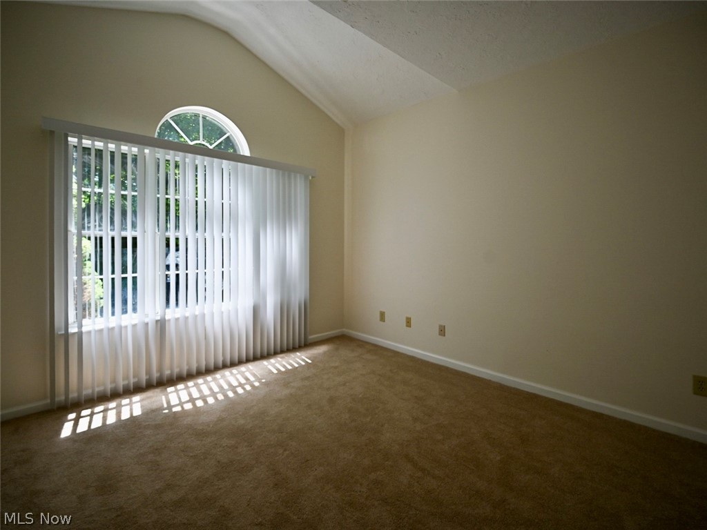 Woodland Chase Eastwood Condo - Residential