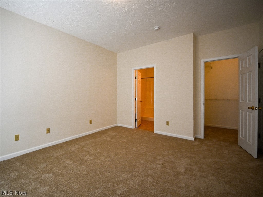 Woodland Chase Eastwood Condo - Residential