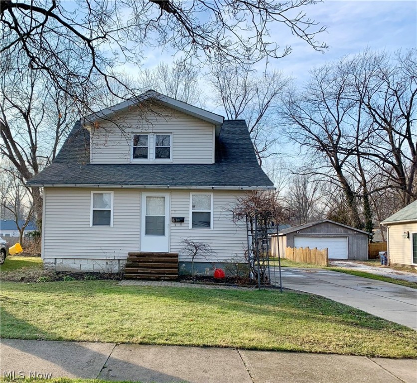 Welcome to this charming two bedroom one bath home! This home is move in ready, it has brand new updates including flooring, carpet and paint. Home is conveniently located near highway exits and on a quiet street. Schedule your showing today.