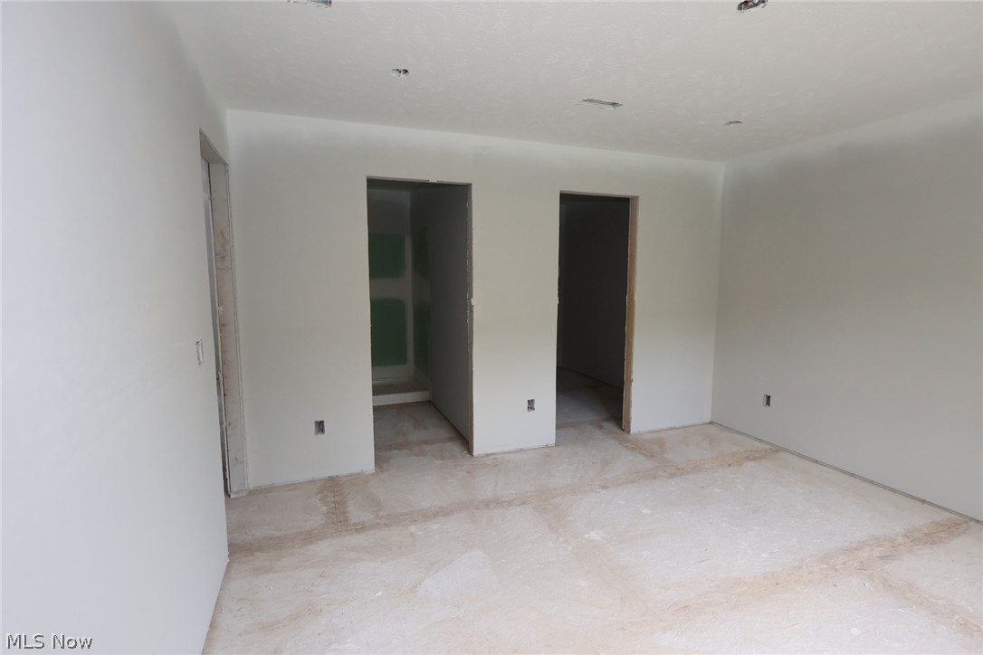 Summit at Forest Lake - Residential
