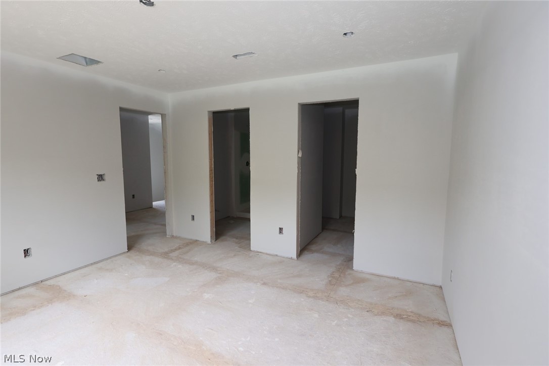 Summit at Forest Lake - Residential