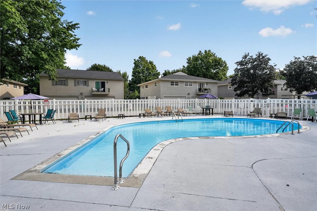 Country Club Apt Homes North Condo - Residential
