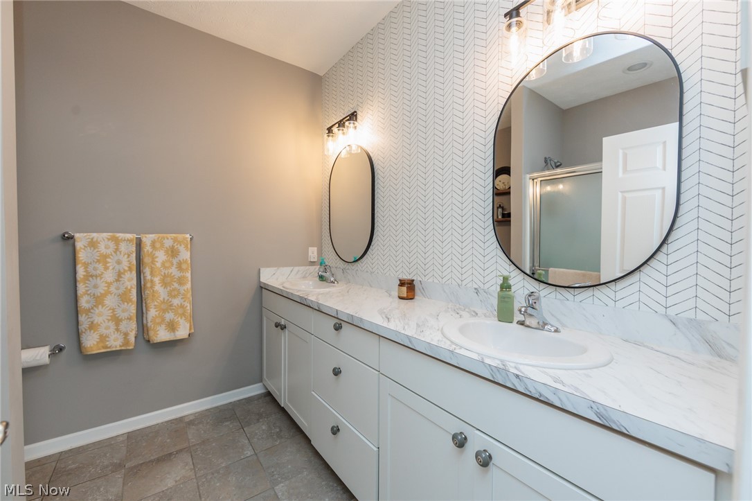 Four Seasons/Chestnut Rdg Sub 55+ - Residential