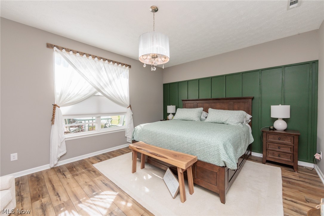 Four Seasons/Chestnut Rdg Sub 55+ - Residential