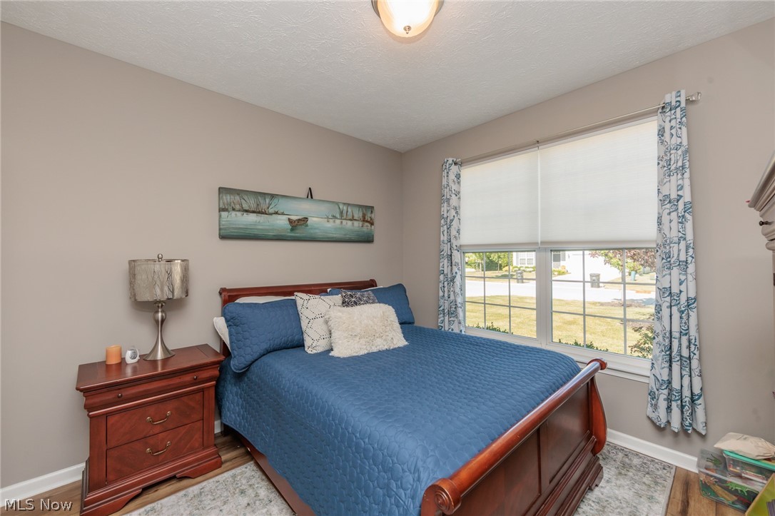 Four Seasons/Chestnut Rdg Sub 55+ - Residential