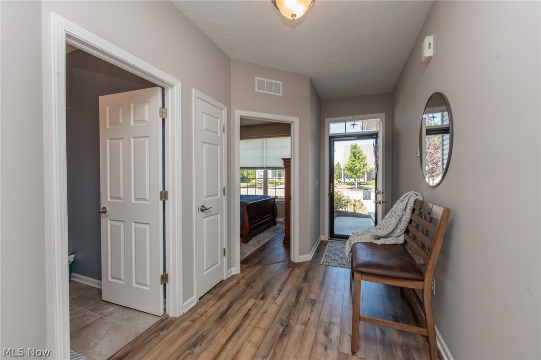 Four Seasons/Chestnut Rdg Sub 55+ - Residential