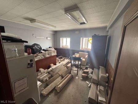 Howells & Howells Ents LLC - Commercial Sale