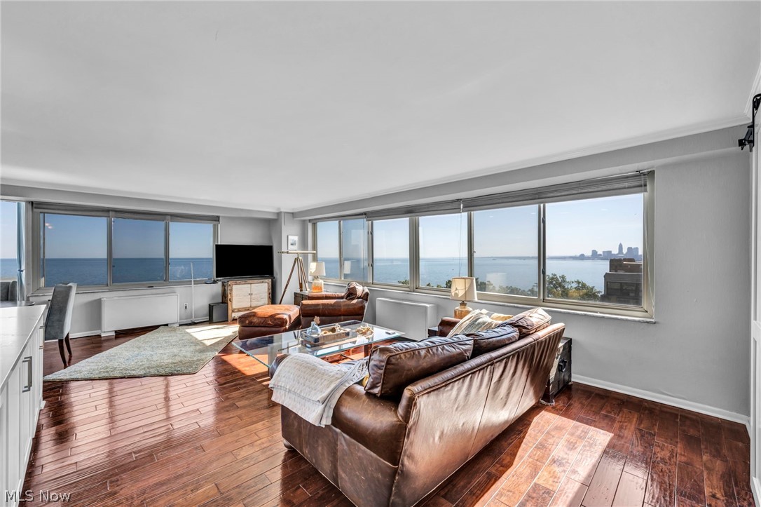 Marine Towers East Condo - Residential