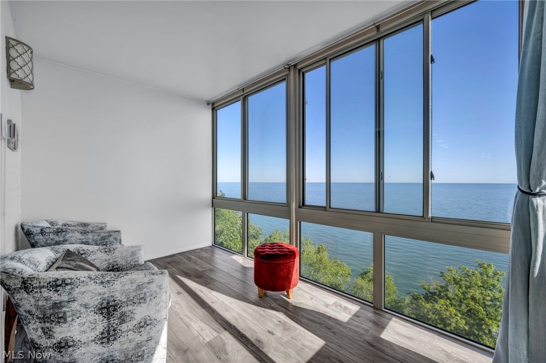 Marine Towers East Condo - Residential