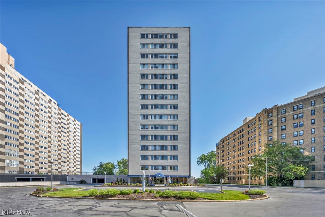 Marine Towers East Condo - Residential