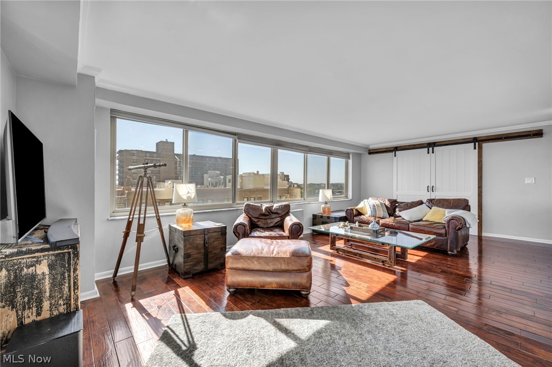 Marine Towers East Condo - Residential
