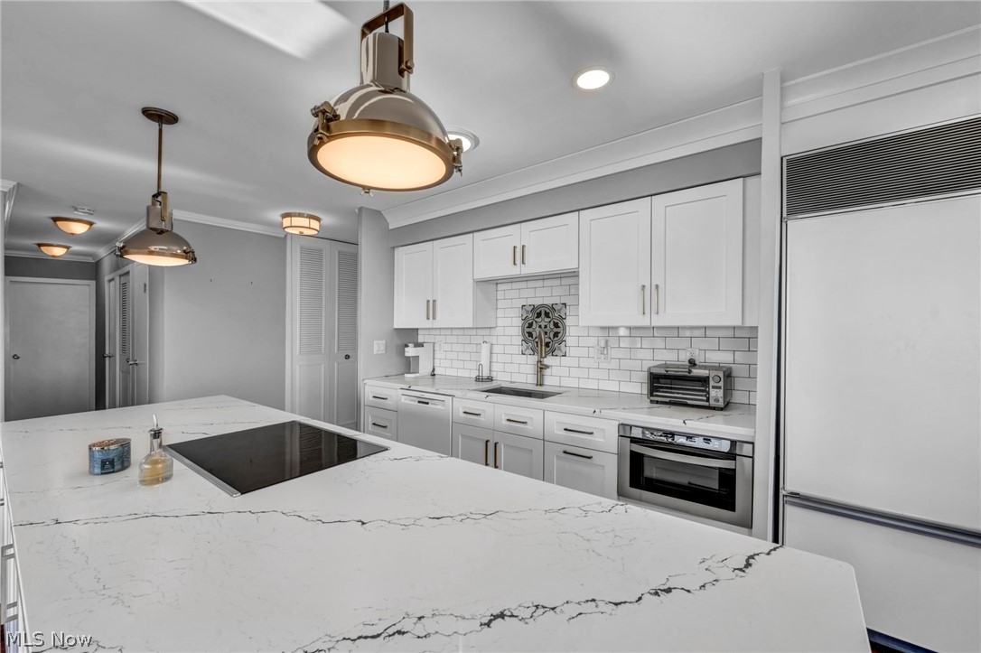 Marine Towers East Condo - Residential
