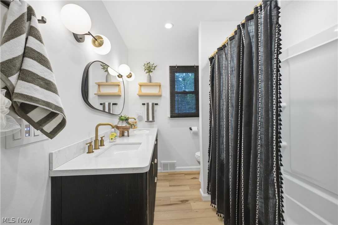 Kirtland Wood 19 - Residential