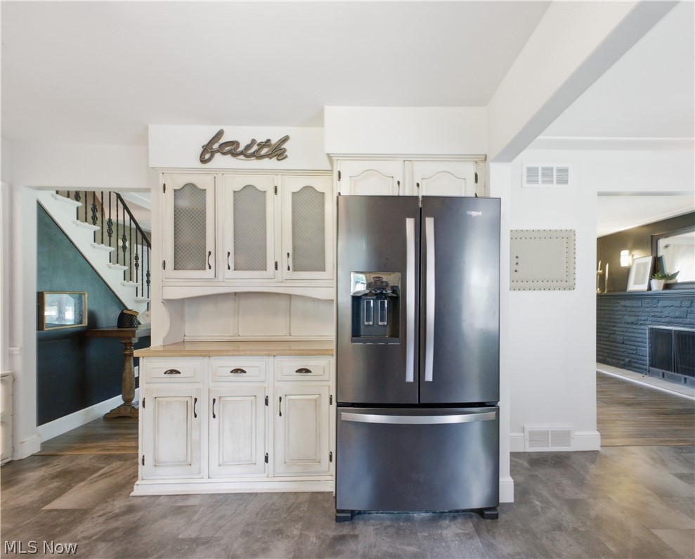 Kirtland Wood 19 - Residential