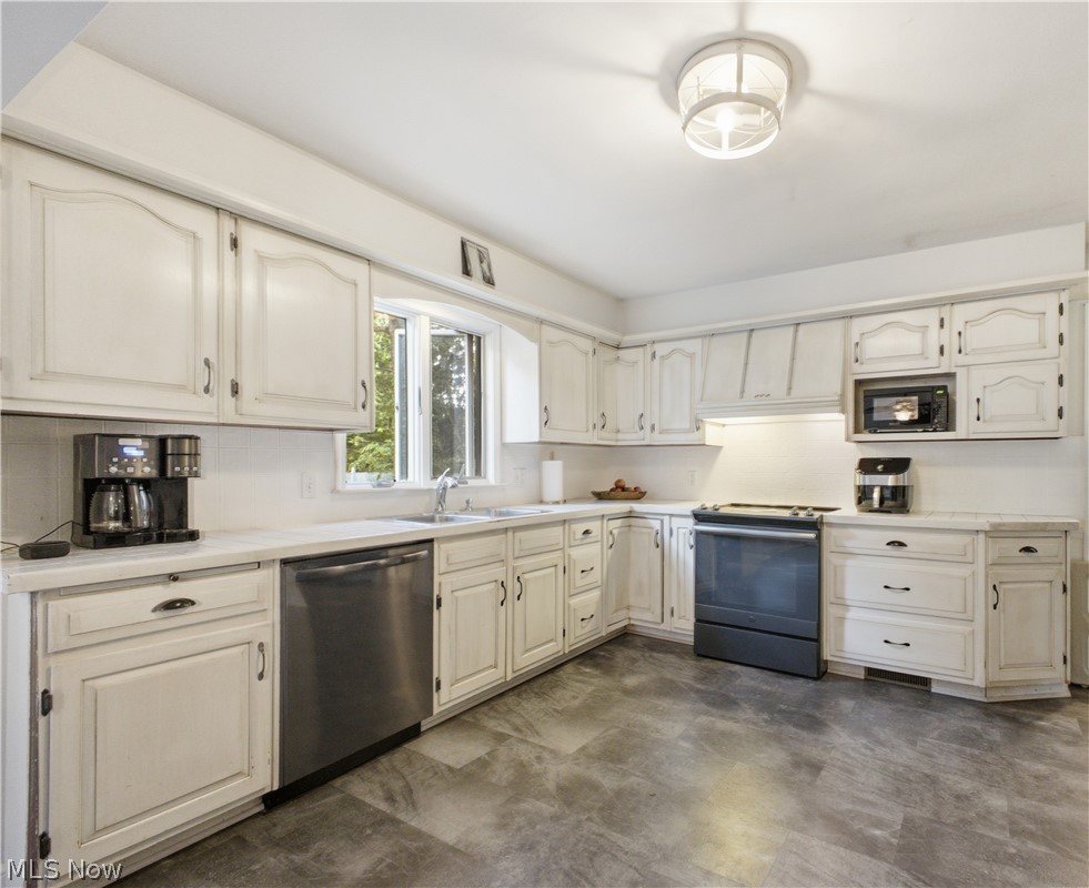 Kirtland Wood 19 - Residential