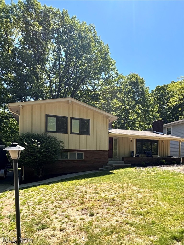 Welcome to this beautifully updated 3-bedroom, 2.5-bath home located in the highly desirable Merriman Valley area. Featuring a recently remodeled kitchen with modern cabinetry, expanded counter space, and a built-in wall oven, this home offers both style and functionality. The open-concept layout creates a seamless flow, perfect for entertaining and everyday living.

All three bedrooms are conveniently located on the second floor, including a spacious primary suite complete with a private balcony and en-suite bathroom?your own personal retreat. The finished walkout basement provides additional living space, ideal for a home office, recreation room, or guest area.

Additional highlights include a two-car garage and a prime location just minutes from Metro Parks, shopping, dining, and more. This home offers the perfect blend of comfort, convenience, and modern updates.