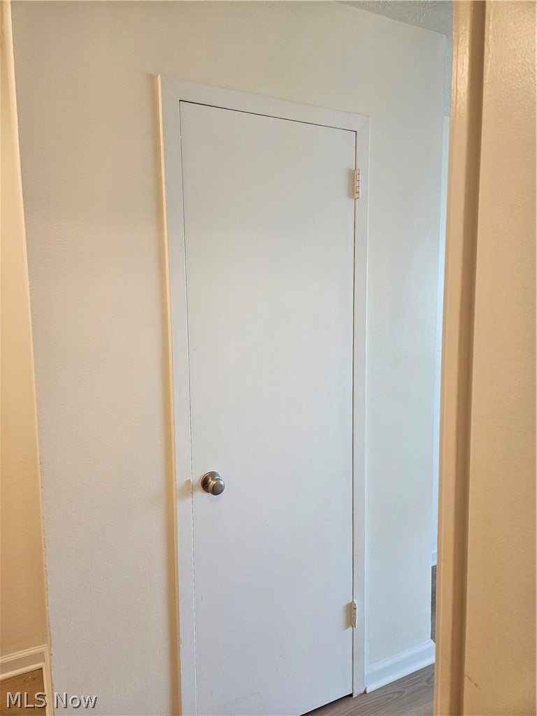 Lake House Condo - Residential