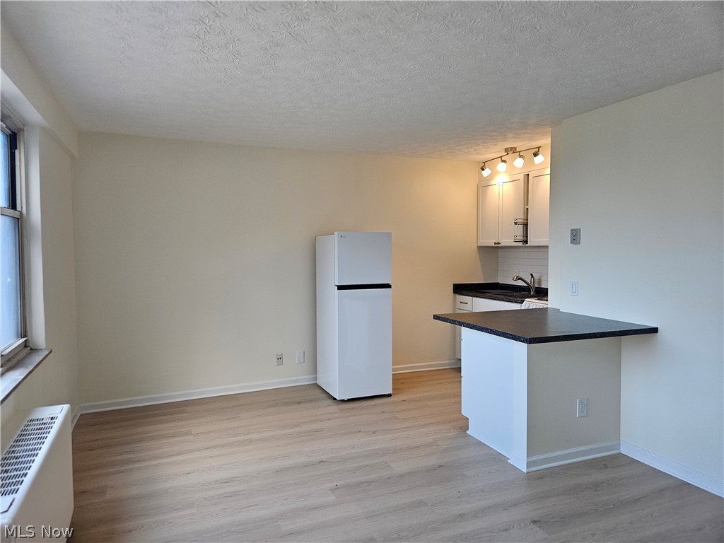 Lake House Condo - Residential