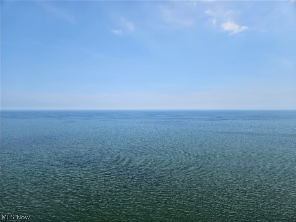 Lake House Condo - Residential
