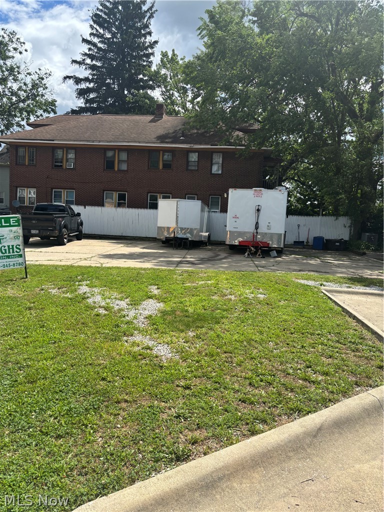 Boyle - Commercial Sale