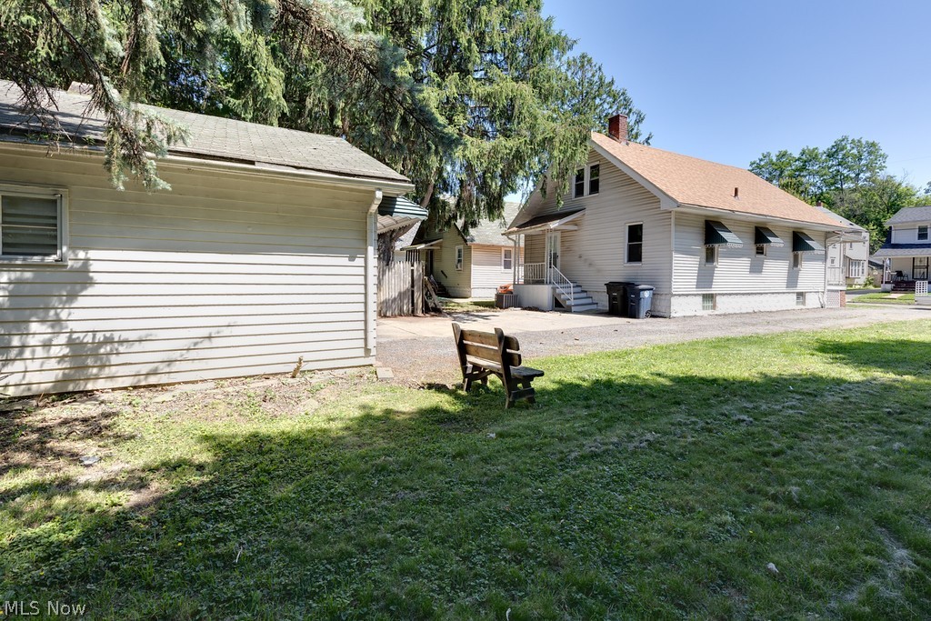 William T & Bessie V Sawyers - Residential