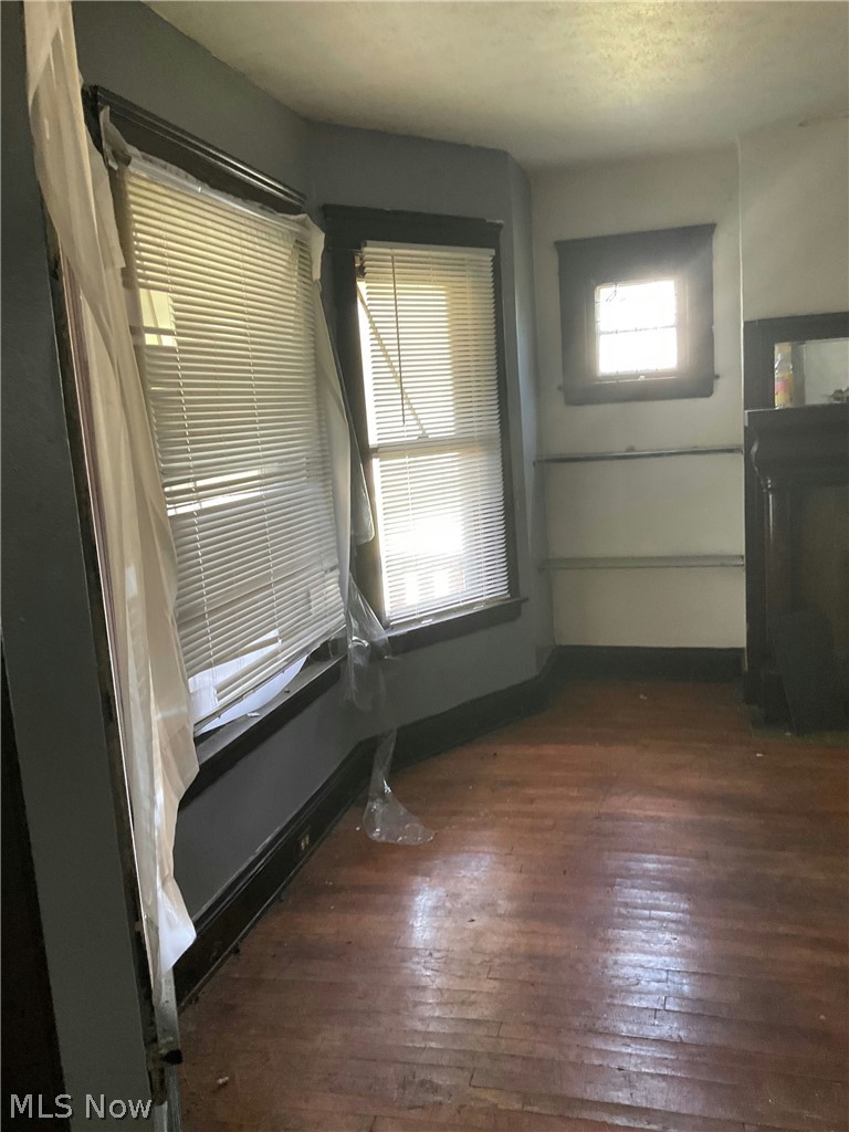 Lake View Land & Improv C - Residential Income