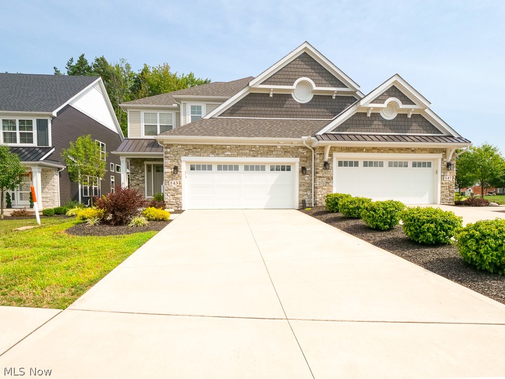 Broadview Heights Twnhms Sub - Residential
