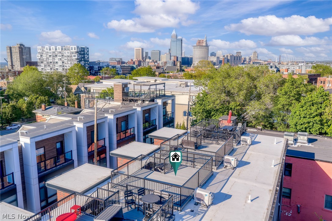 Hinge-Town-Homes - Residential