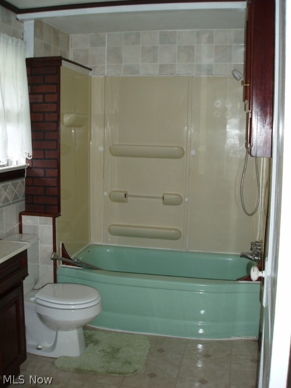Eastlawn - Residential Lease