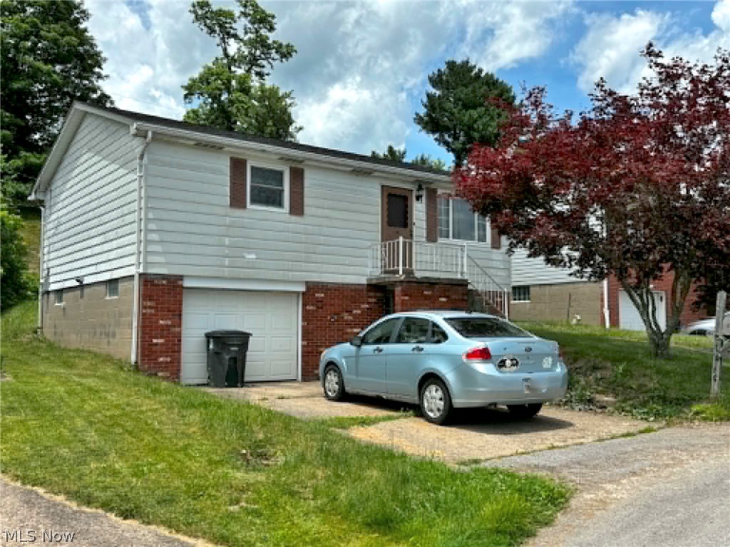 Welcome to 205 Canterbury Blvd, Steubenville, OH 43952! This well-maintained 2-bedroom, 2-bath home offers comfortable living with a finished basement, providing additional space for a living room, home office, recreation area, or storage.
The property features a 1-car garage and a roof that is only 3 years old, adding peace of mind for the next owner. With just minor TLC needed, this home presents a great opportunity to add your personal touch while enjoying solid updates already in place. A wonderful option for homeowners seeking space, value, and potential!