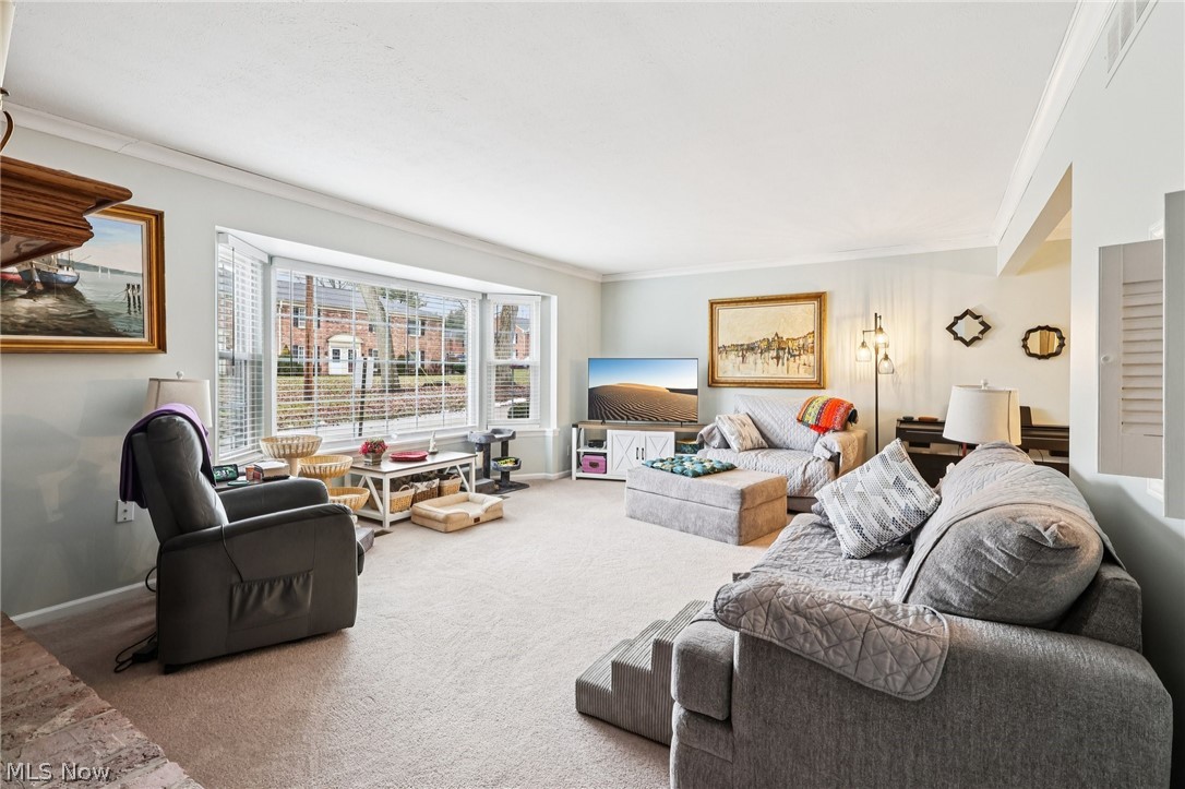 English Oaks Condo - Residential
