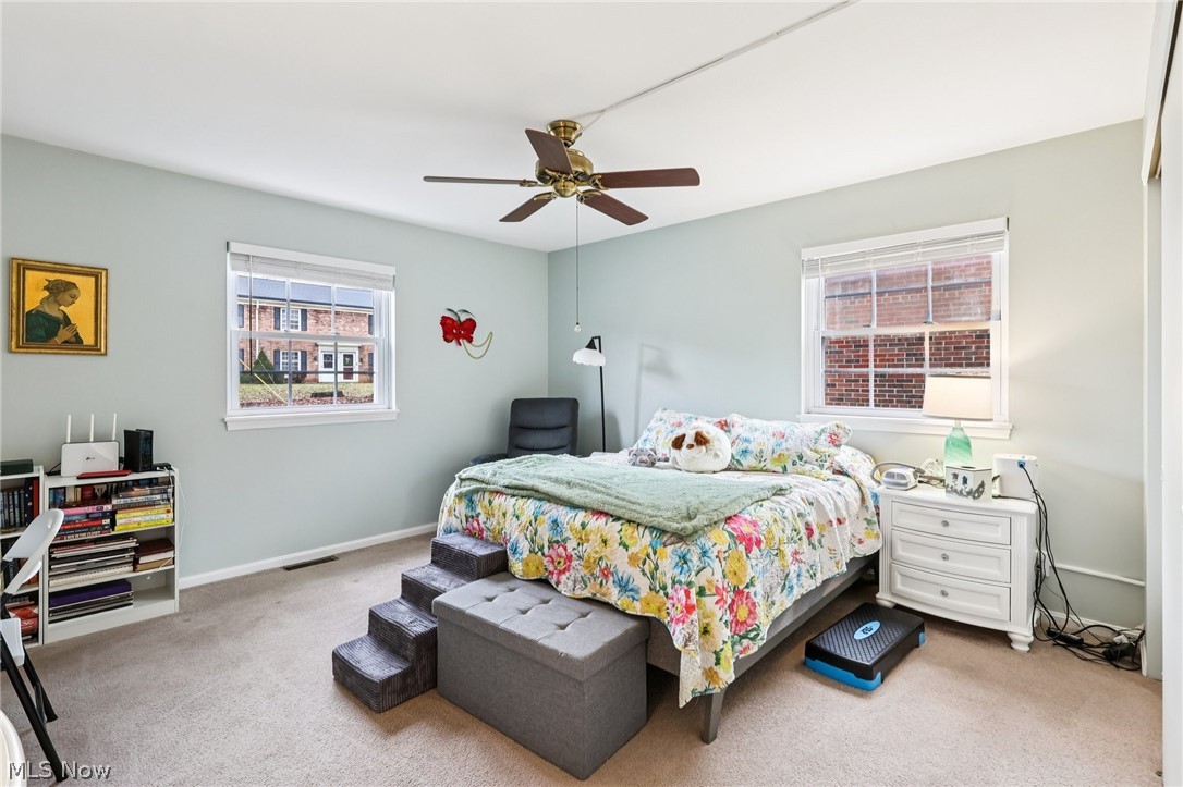 English Oaks Condo - Residential