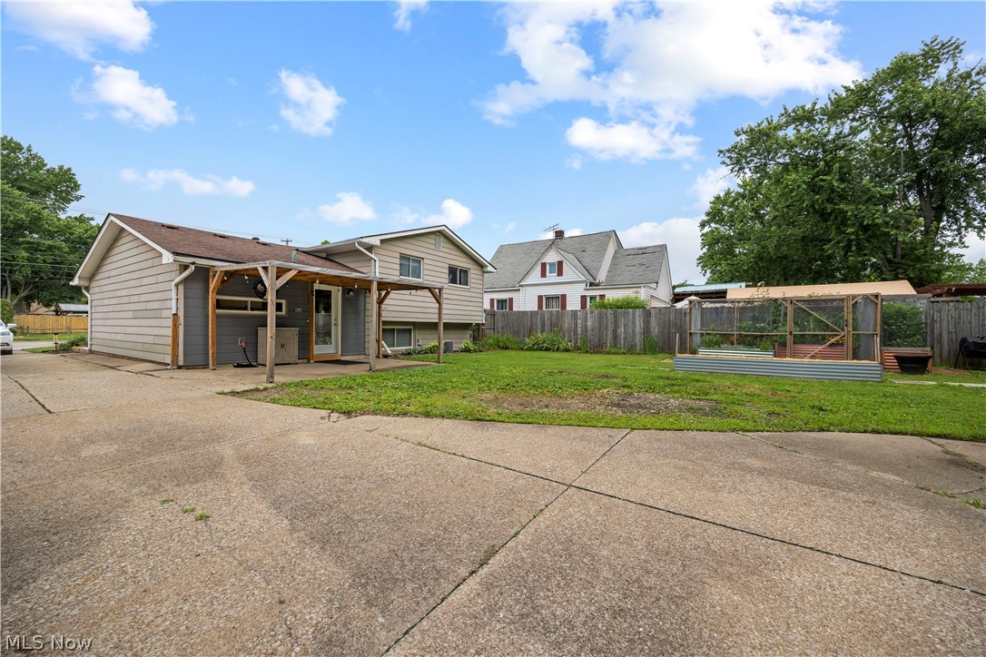 Falcon Homes - Residential
