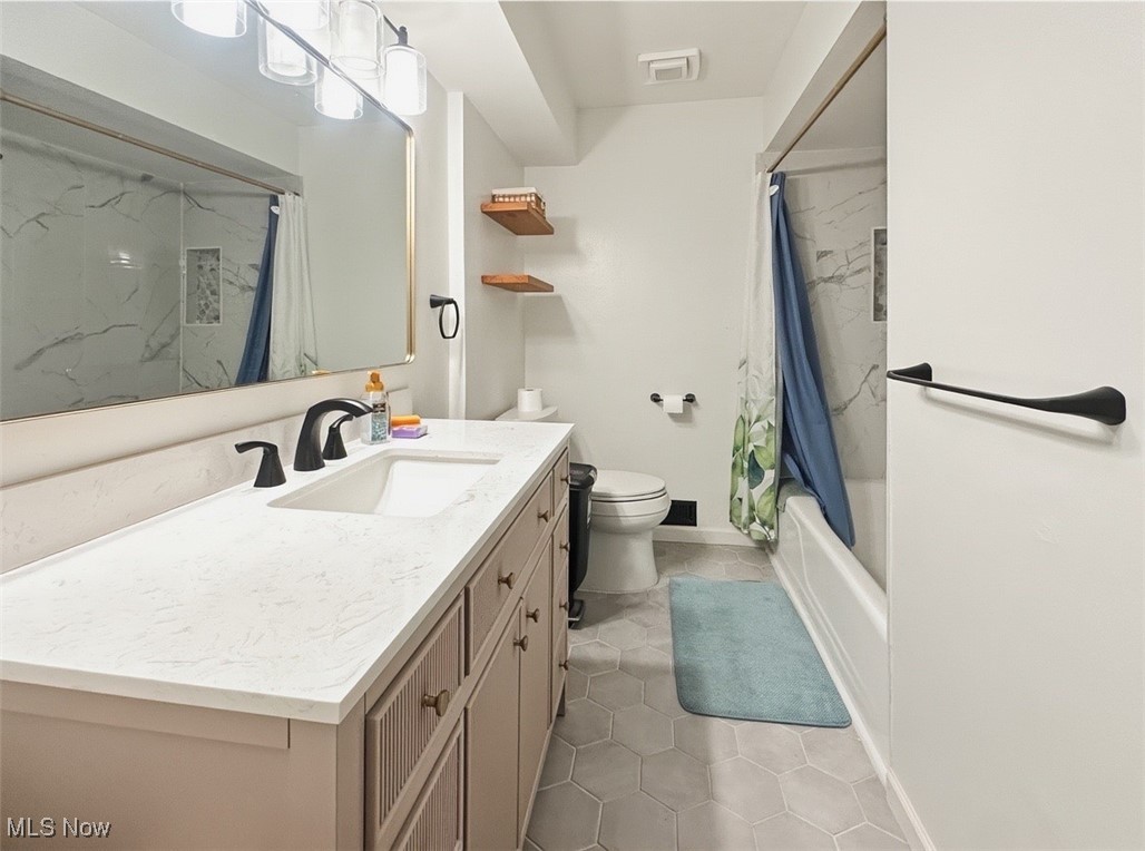 Ridgewood 15 - Residential