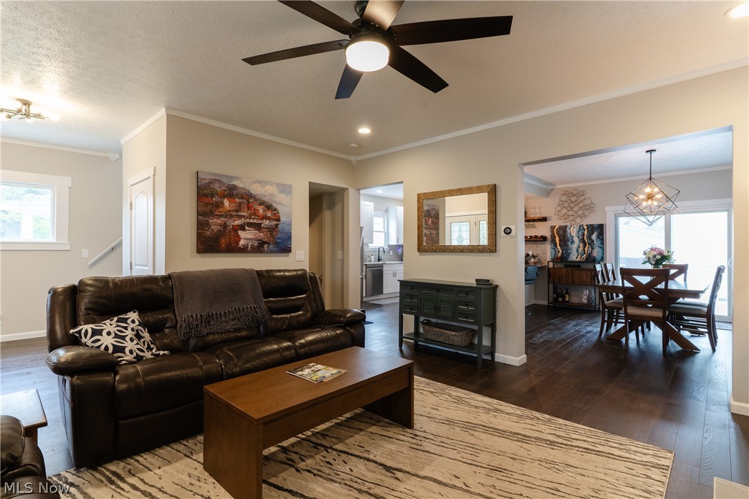 Washington Park Blvd - Residential