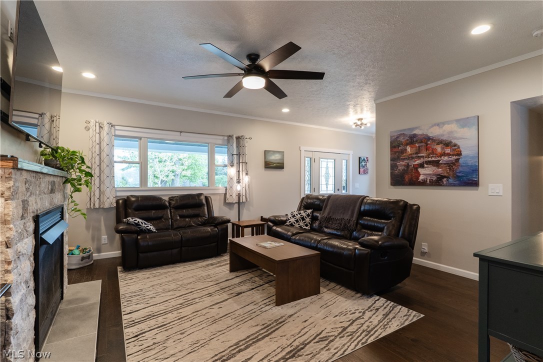 Washington Park Blvd - Residential